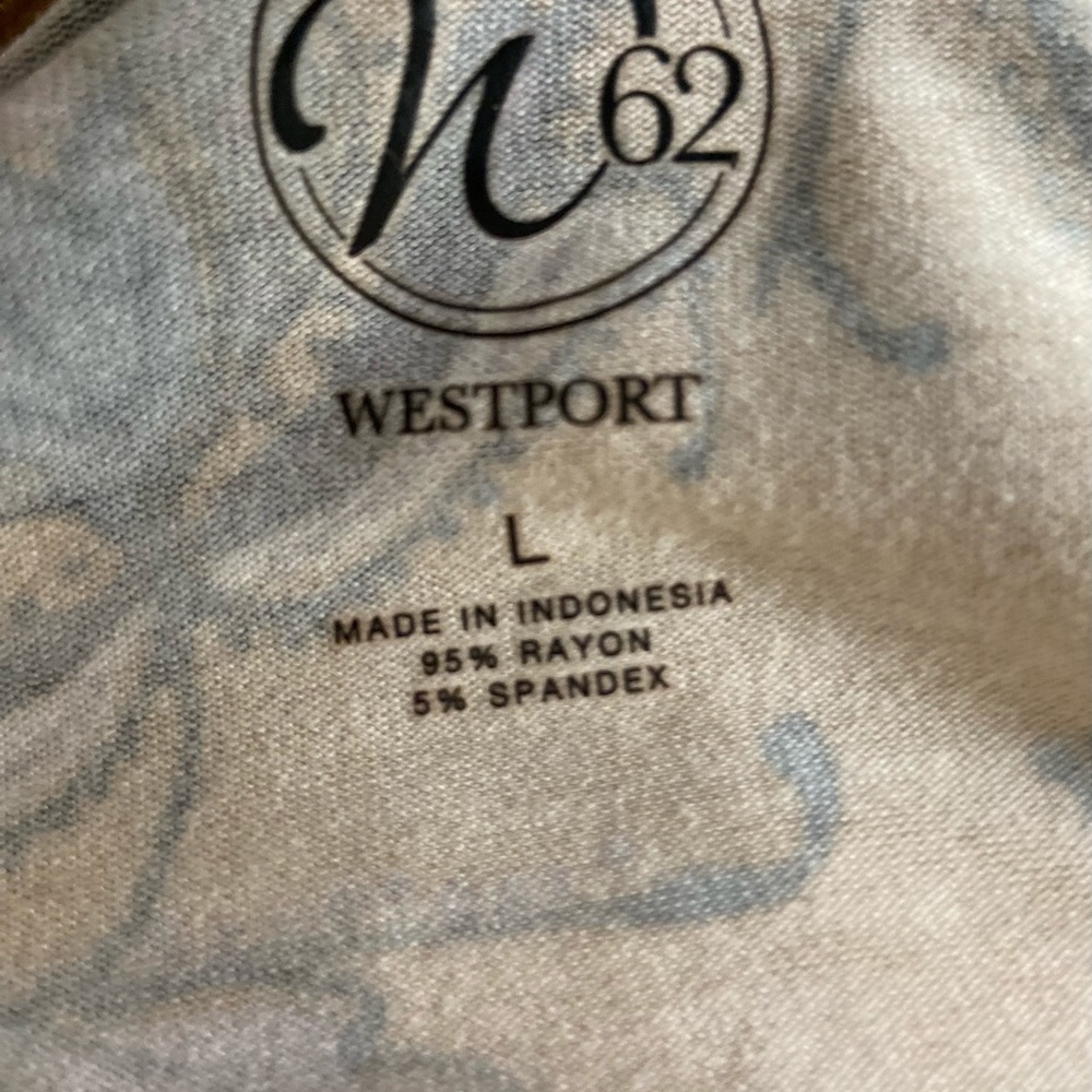 EUC-Westport Floral V-Neck Blouse - Picture 8 of 10